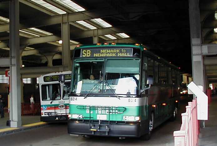 AC Transit MCI 102DLA3 6014